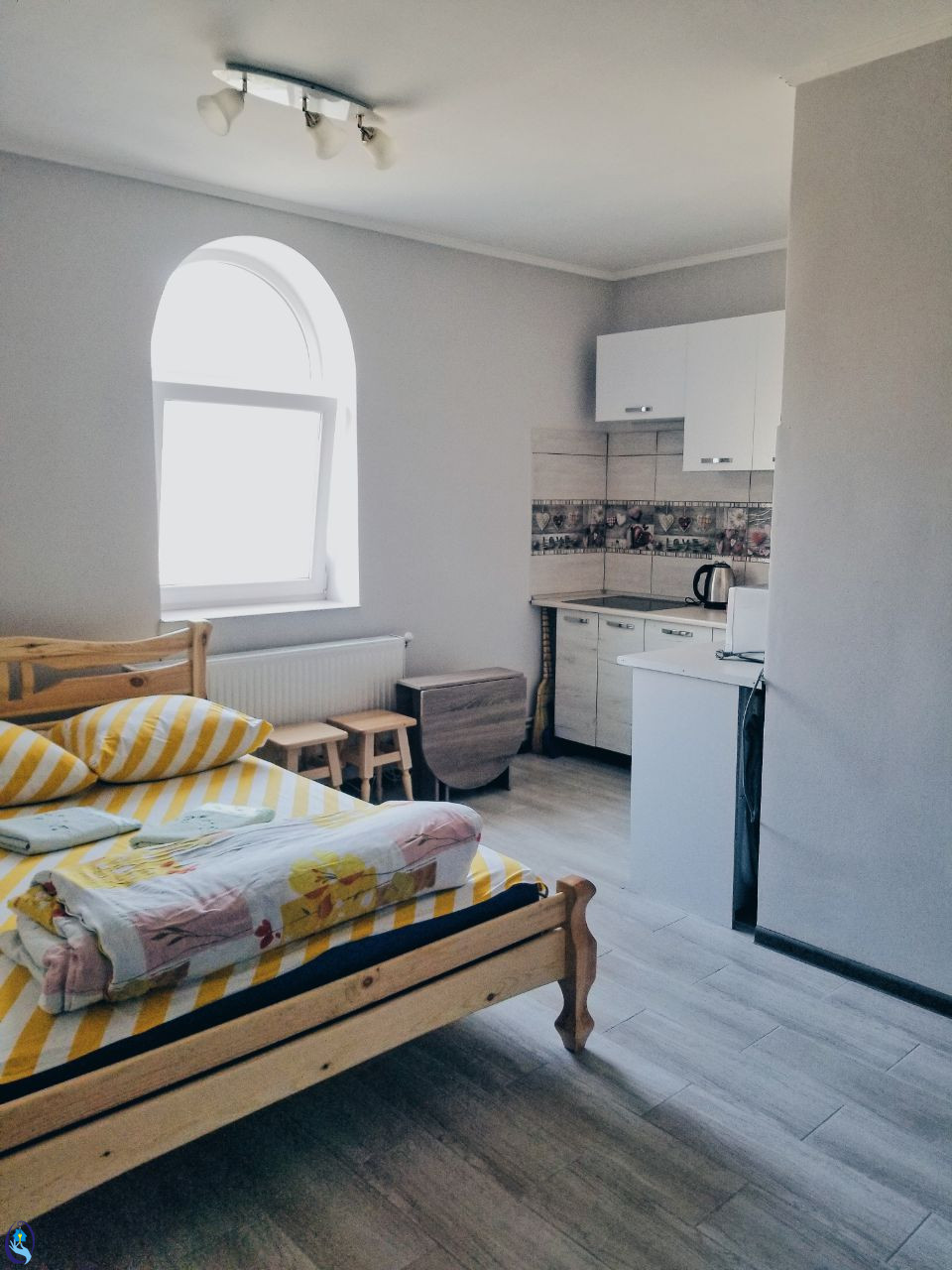 Довженка 15б -16